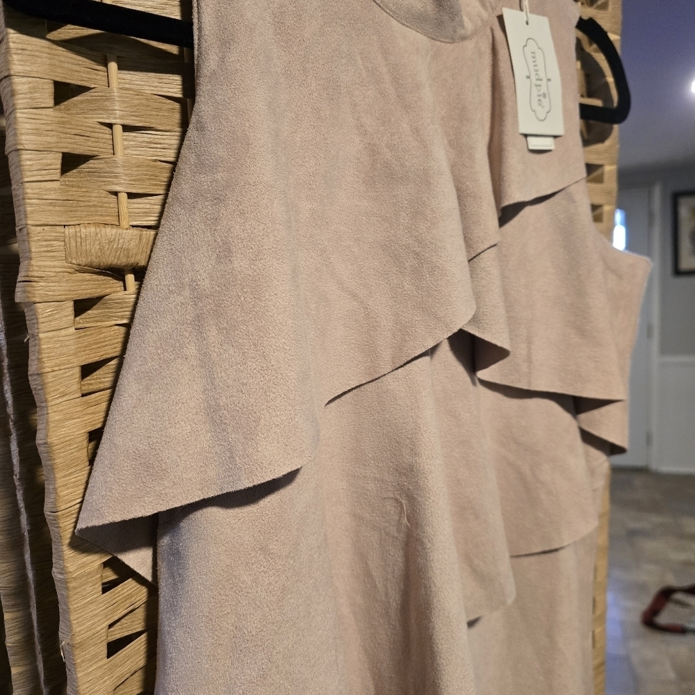 Mud Pie Carley faux suede dress in dusty rose with tiered ruffles - Picture 6 of 9